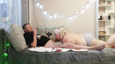 Deep blowjob from stepmom to cum