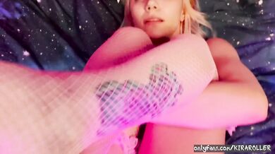 Tiny Emo Teen Kira Roller is playing with her Pussy