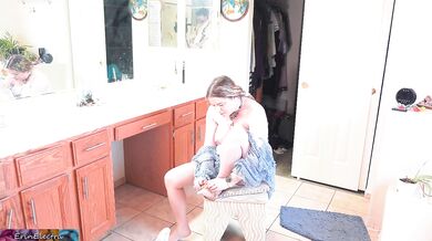Helping stepmom dress I get to cum inside her