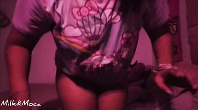 Chubby teen play with body lotion and end in a masturbation