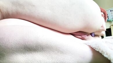 Fucking my slutty ass to warm up for big cock