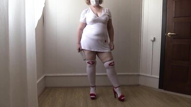 Nurse mature busty bbw with hairy pussy masturbates