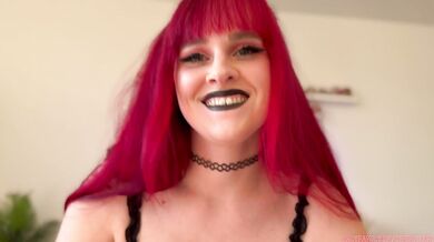 Perfect Goth Girlfriend Serves The Energy Drink Along With A Blowjob