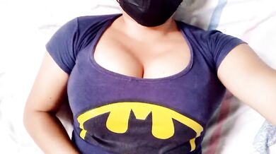 Busty Spanish woman invites her viewers to fuck her big tits