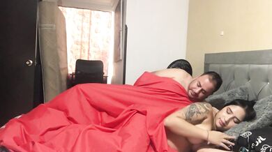 My hot friend masturbates her pussy in front of my husband, inciting him to fuck.