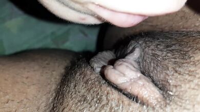 My girlfriend kisses my pussy and sucks my clit - IkaSmokS