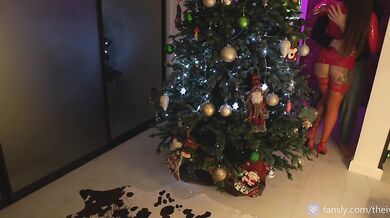 The Christmas party ended with cum on my face! fucked a colleague at a party! big cumshot