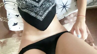 JOI close up