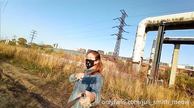 Lustful teen came to the industrial area to masturbate