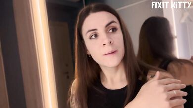Hot Blowjob From The Neighbor FIXIT KITTY Near The Mirror