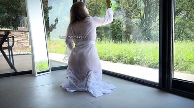 Cleaning Tutorial - Transparent Dress