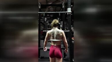 TikTok Live Squat Rack Orgy: Muscle Girl Gaped Wide