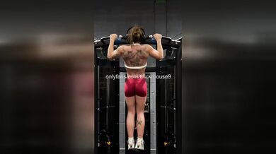 TikTok Live Squat Rack Orgy: Muscle Girl Gaped Wide