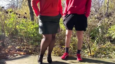 When my curvy mother-in-law does this, it turns me on like hell
