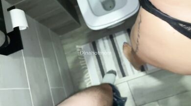 Realtor wants to attract a buyer's house by spreading his buns for a show