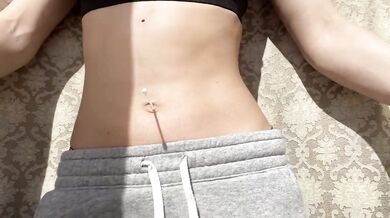 I clean my navel and put sunscreen on my body