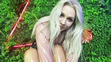 Latex foot fetish Katerina Piglet