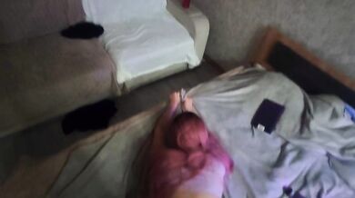 18-ти летняя девушка моего друга готовилась к экзамену но я трахнул её сладкую киску жестко