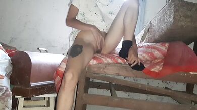 Swollen wet pussy flows and cums in an abandoned place - IkaSmokS