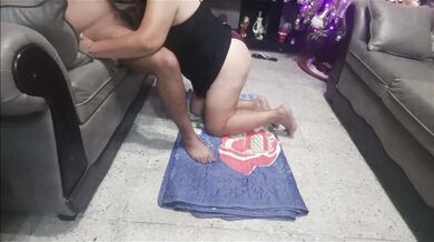 Deliciosa mamada de polla de culona madura de 70