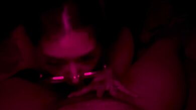 Tattooed MILF gives sloppy blow job