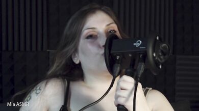 Intense and Stimulating Earlicking from Mia ASMR