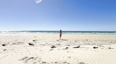 Gianna Crystal - Beach Trip