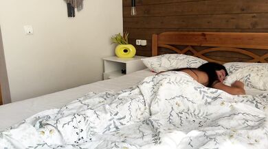 Robber fucked sexy brunette in anal