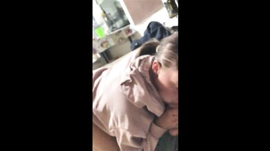 A schoolgirl greedy for a penis sucked right on the threshold