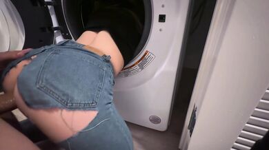 Innocent Girl in Jeans Gets Fucked By Stranger While She Is STUCK In The Washing Machine