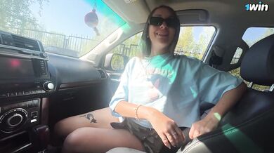 Bored on the Road: How a Girl's Spontaneous Temptation Turned a Drive into an Adventure