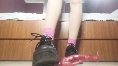 GIANTESS FEET CRUSH FETISH TINY SLAVE HUMILIATION ENG