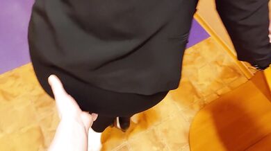 cum on my wife's face while she was waiting for a taxi to go on a business trip