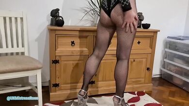 Sexy Balerina in Black fishnets