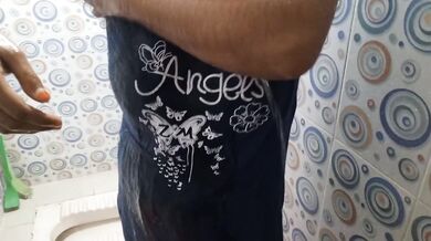 I fucked my stepsister while she was showering