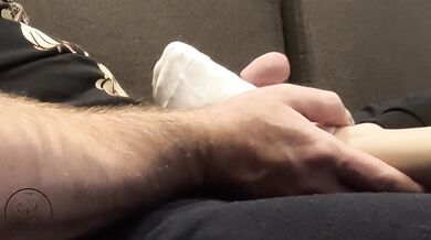 Sockjob - please cum on my dirty socks