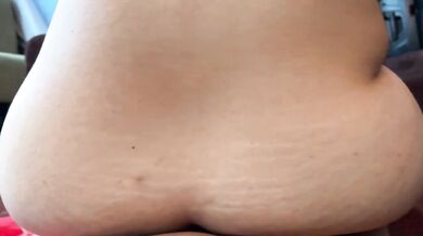 My fat ass gets hot with twerking and I end up fucking the cameraman