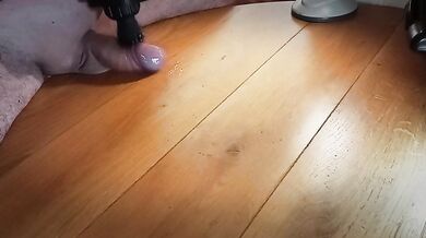 Sperm shot with a vibrator, especially pleasant. I love it.
