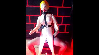 And again this doll turns me on, makes her fuck and cum in her mouth!