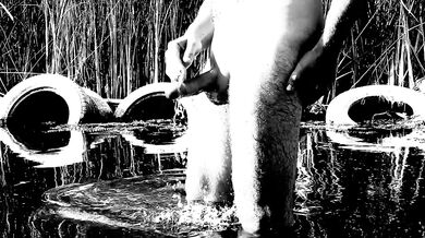 Cumshoting in the fresh air is great!