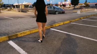 She goes shopping and stays naked in the parking lot