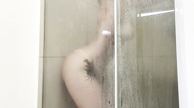 I was so horny I had to take a shower