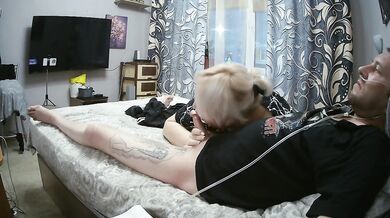 evening blowjob from a girlfriend and cum swallowing