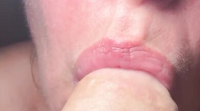 Horny wife loves suck dick