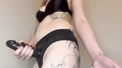 “fuck yourself and pretend it’s me” pegging joi