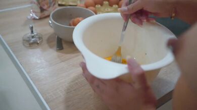 Baking a cake with SwedishDIFtjejen
