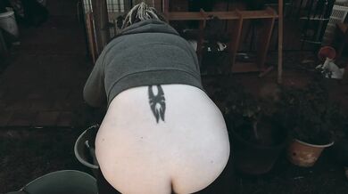FREE PREVIEW - MILF Buttcrack Rose Pruning - Rem Sequence