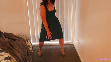 Hot Aussie MILF Striptease and masturbating