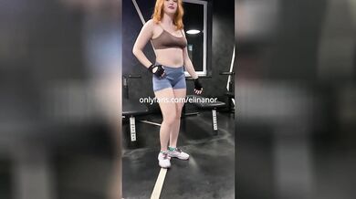 18yo Ginger Gym Babe’s Explicit TikTok Live Slip!