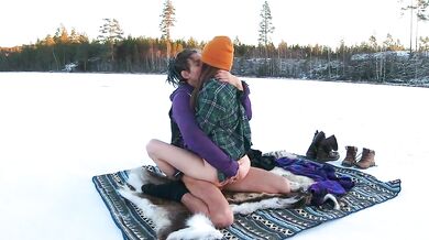 Sex on a frozen lake - RosenlundX - HD